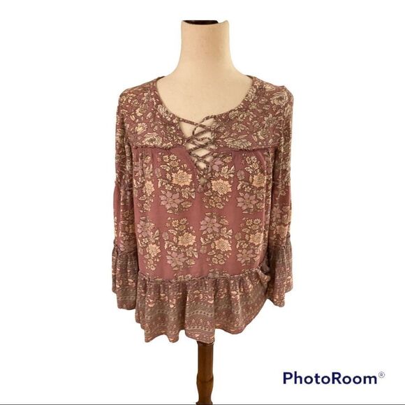 American Eagle 🦅 Outfitters Ruffle Blouse - Picture 1 of 10